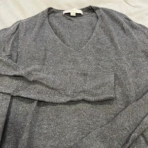 Xs gray sweater